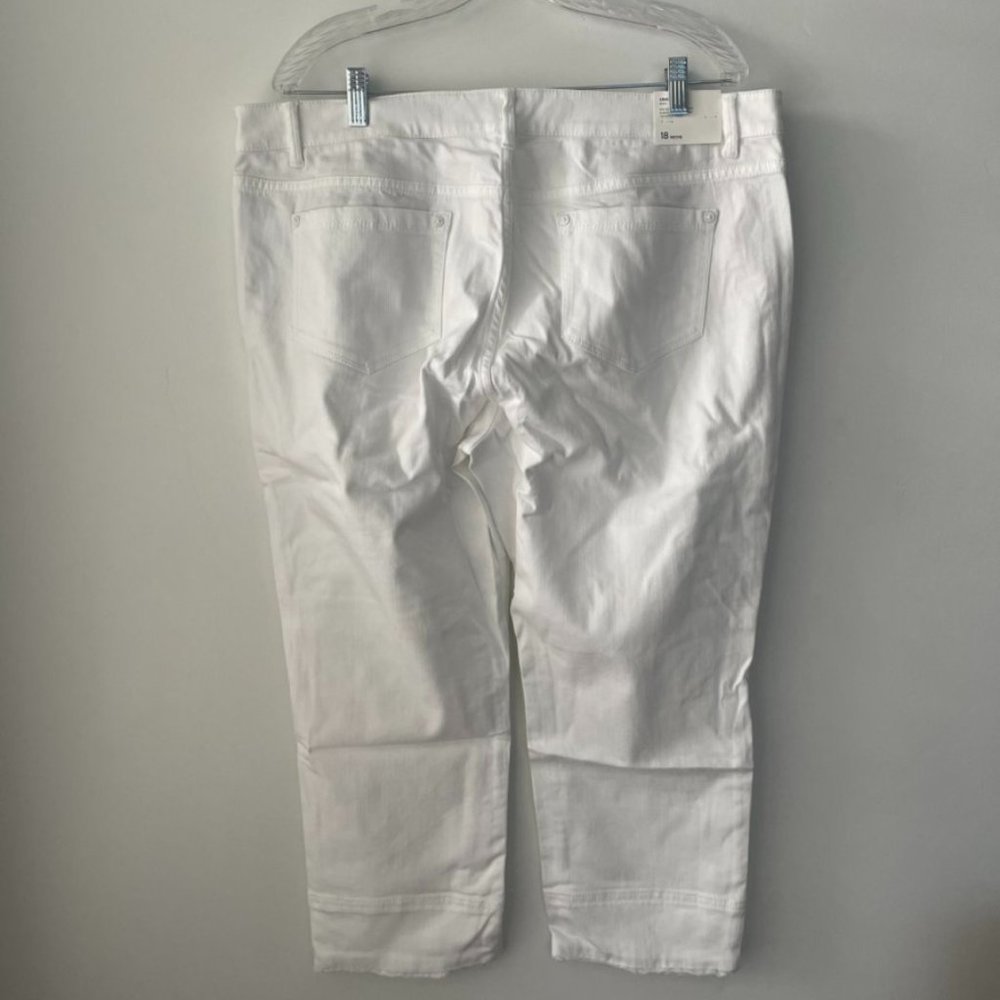 J. Jill Authentic Fit Fringed-Hem Cropped Jeans - Picture 2 of 12